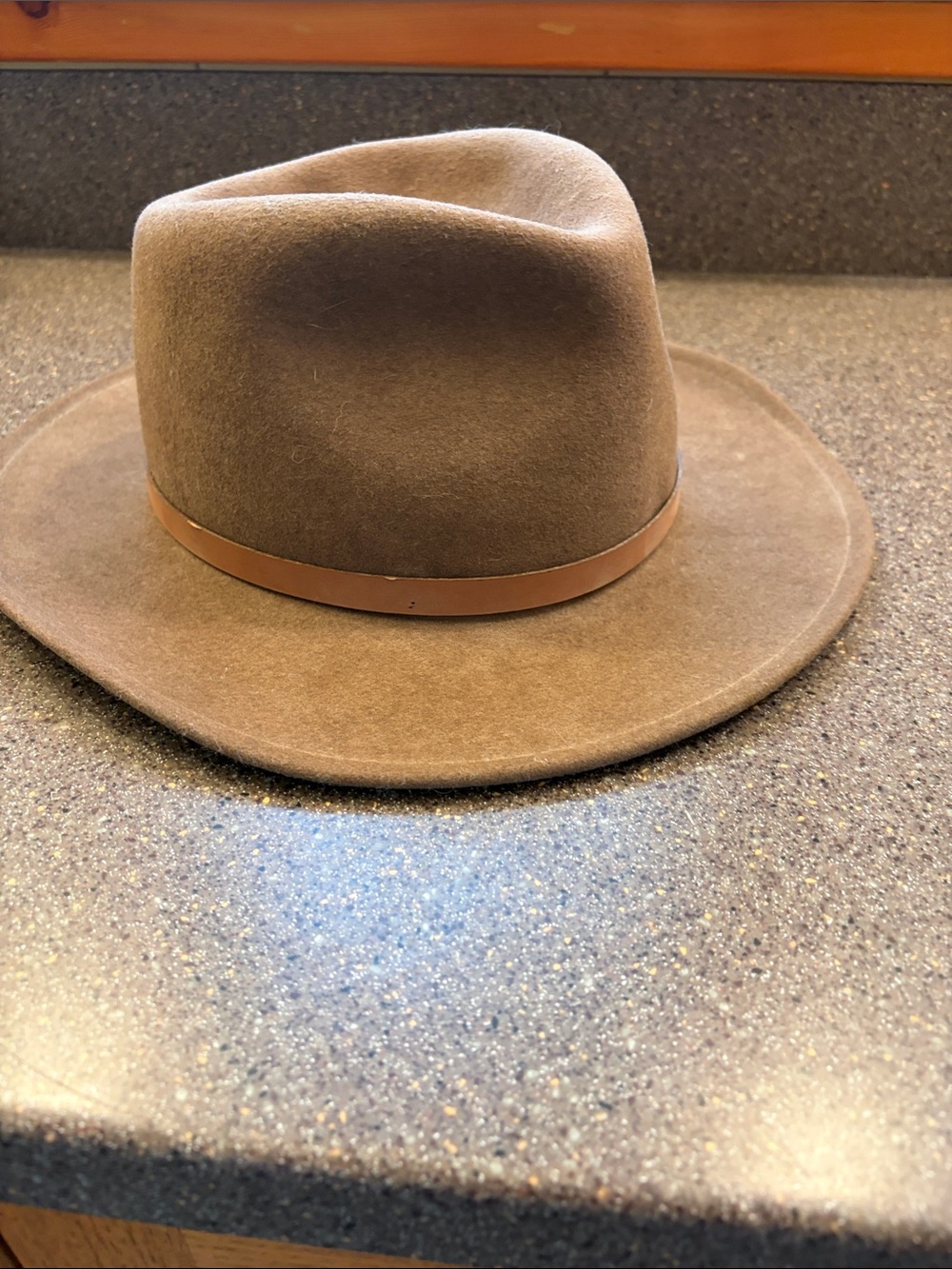 Vintage 100% brown Wool Hat, x-large!